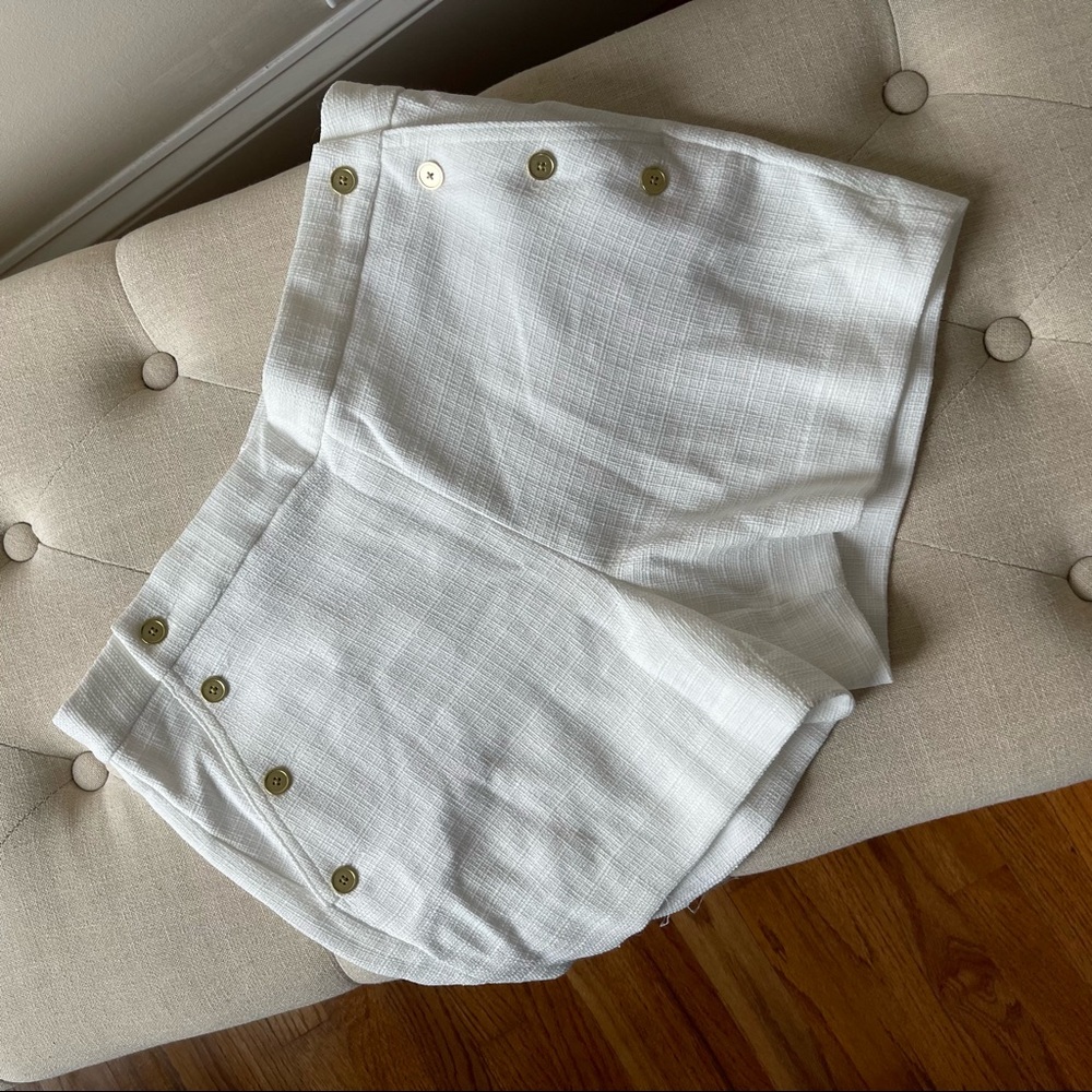 Banana Republic White Sailor Shorts